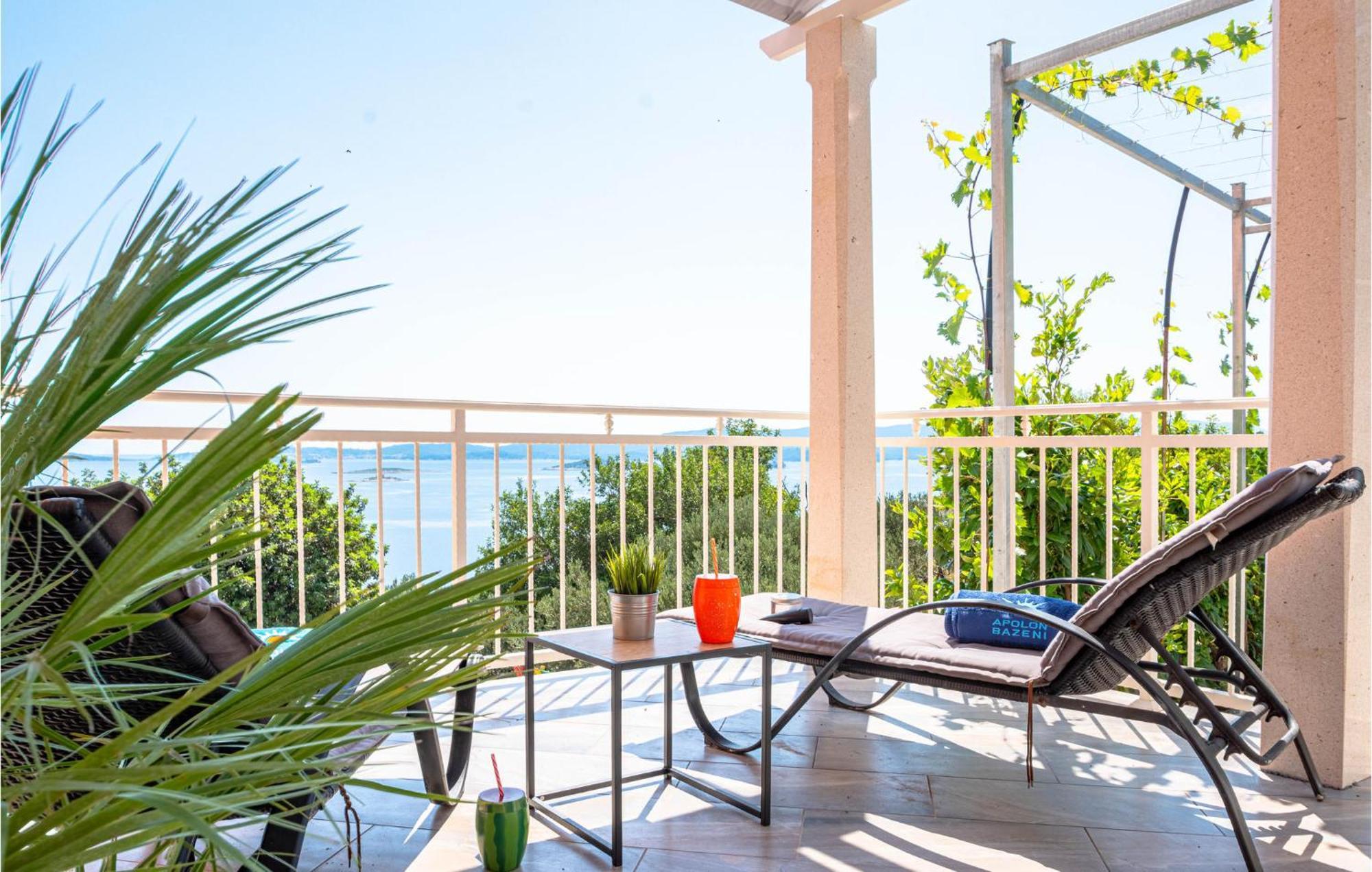 Nice Apartment In Orebic With House Sea View Zewnętrze zdjęcie