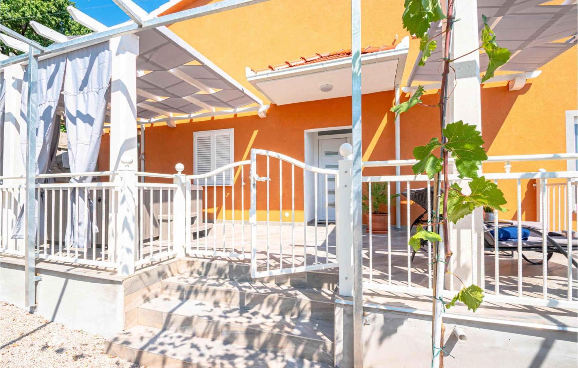 Nice Apartment In Orebic With House Sea View Zewnętrze zdjęcie